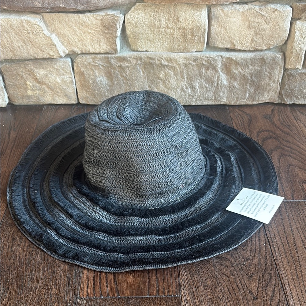 Stella & Dot Sun hat